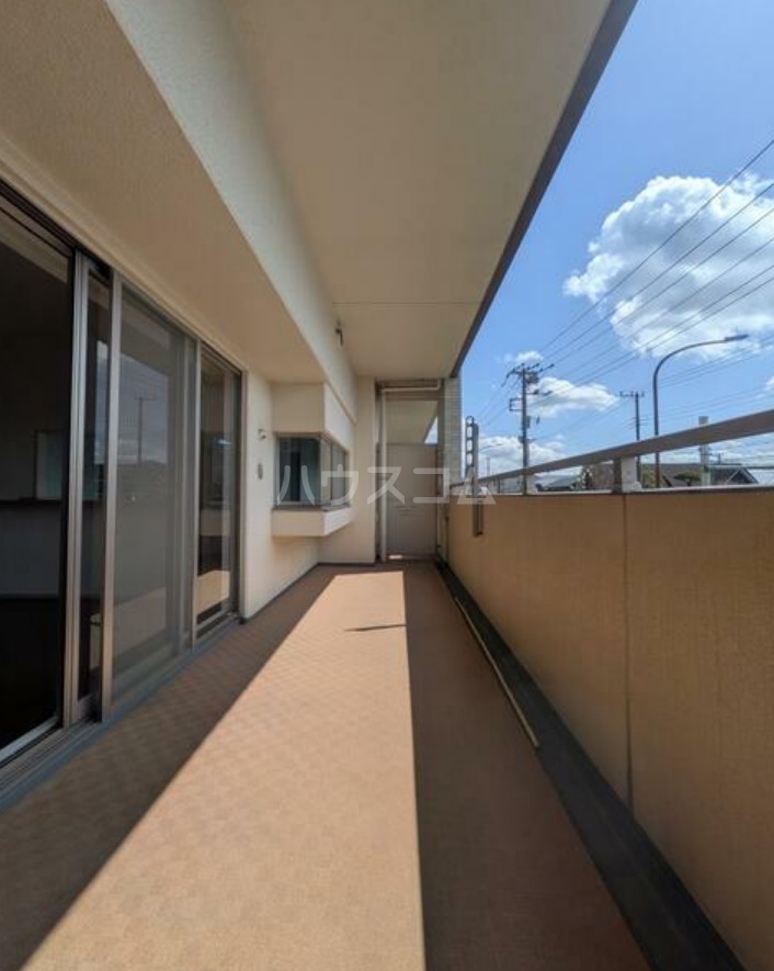 16/27 バルコニー