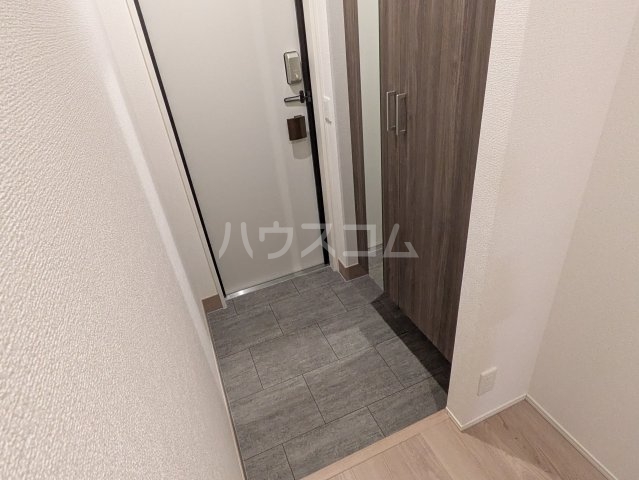 14/30 玄関