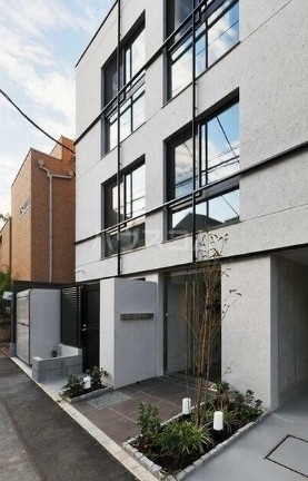 15/17 エントランス