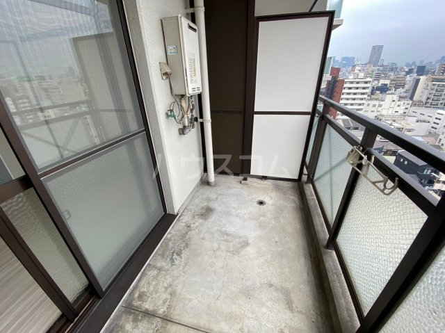 17/28 バルコニー