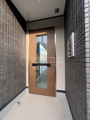 29/30 エントランス