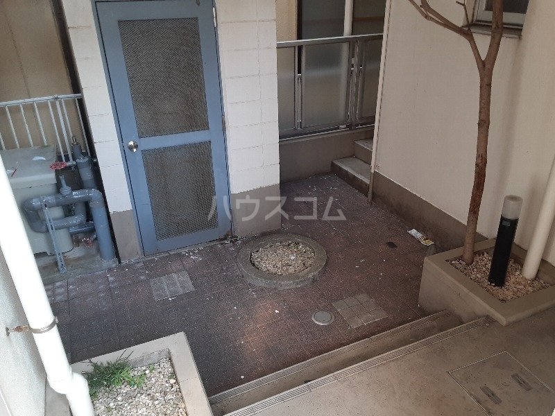 29/30 エントランス