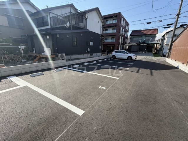 22/30 駐車場