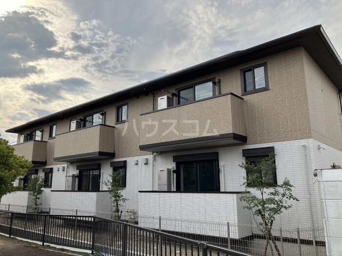 22/25 エントランス