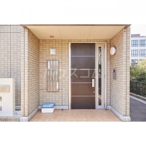 3/7 エントランス