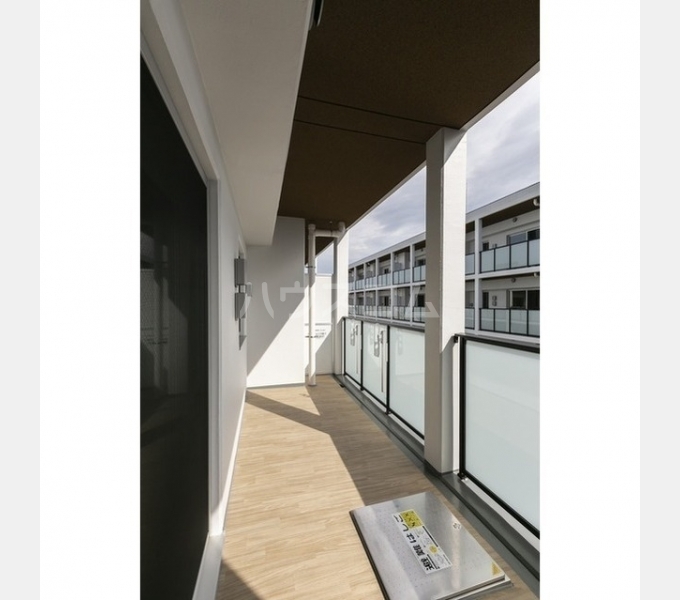 13/26 バルコニー