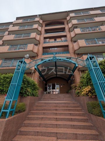 21/27 エントランス