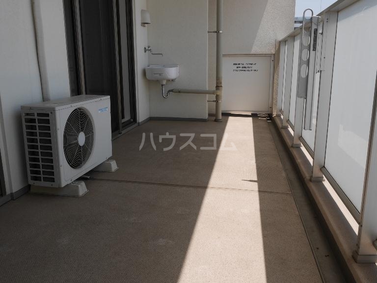 13/23 バルコニー