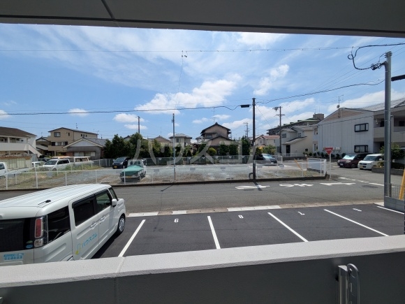 28/30 駐車場