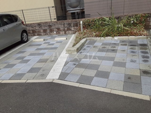 3/5 駐車場