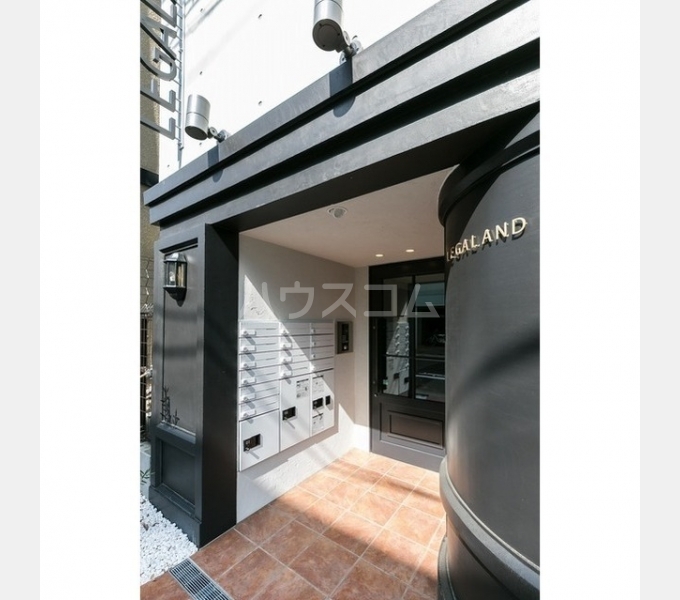 17/22 エントランス