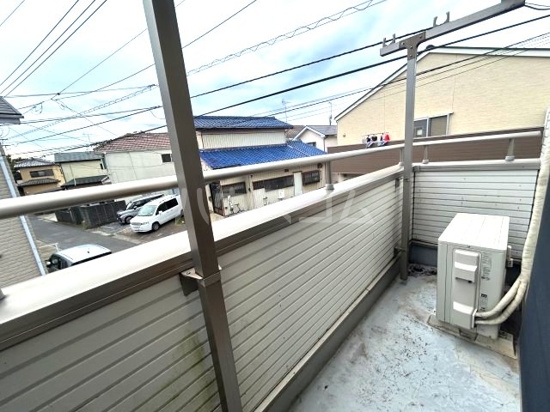 13/18 バルコニー