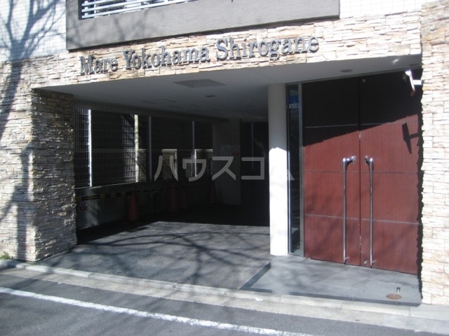 14/23 エントランス