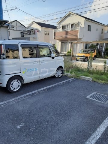 23/30 駐車場