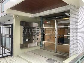 17/20 エントランス