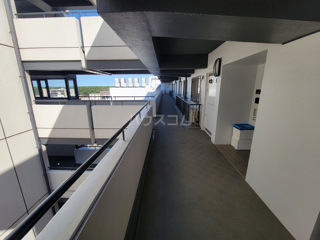21/30 バルコニー