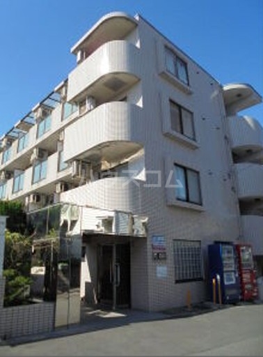 24/30 エントランス