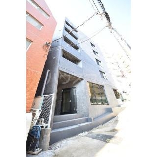 24/30 エントランス