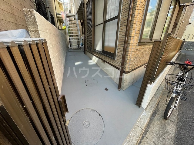 3/7 エントランス