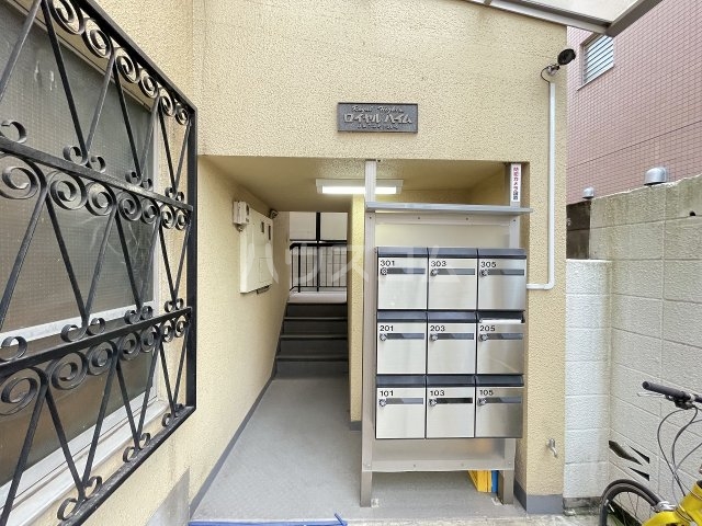 21/24 エントランス