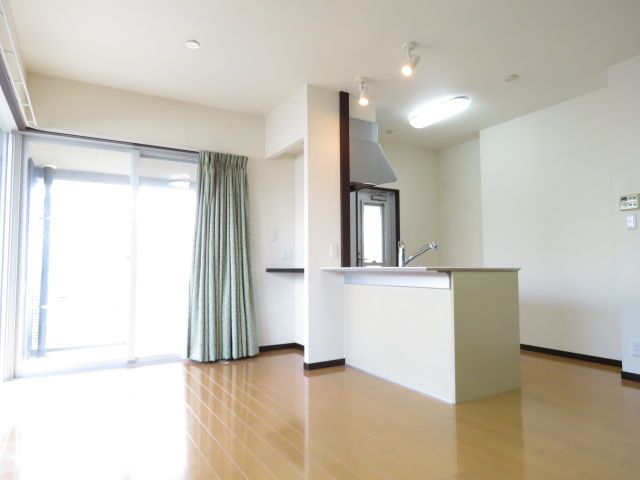 4/16 リビング/ダイニング