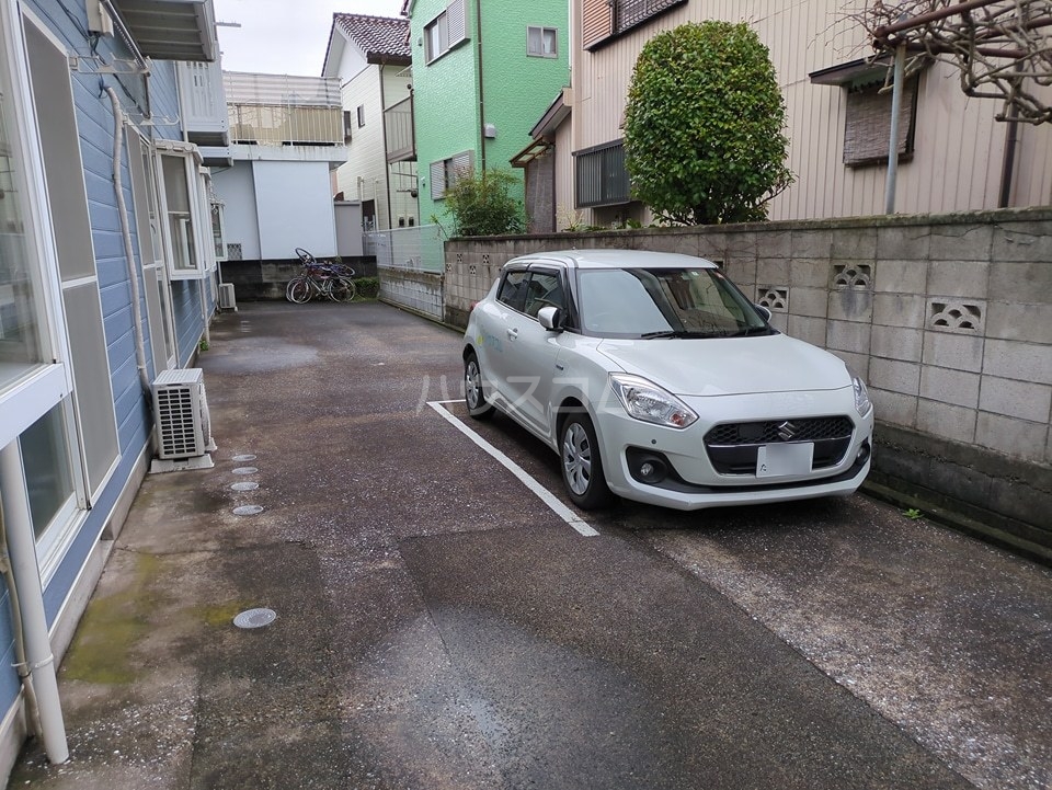 22/30 駐車場