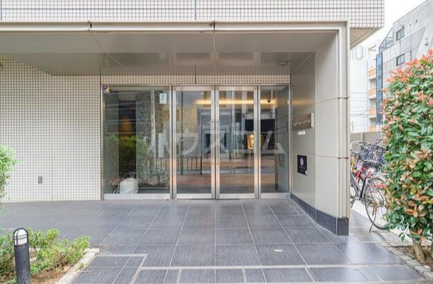 14/17 エントランス