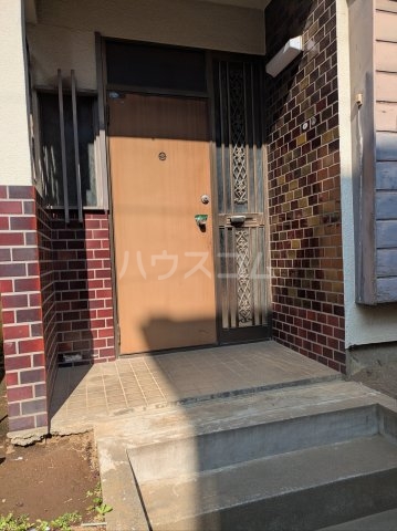 21/28 エントランス