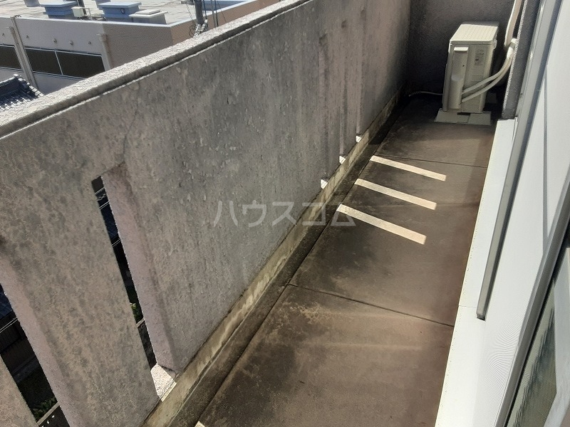 17/30 バルコニー