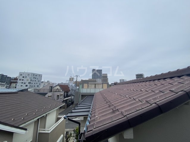 14/16 エントランス