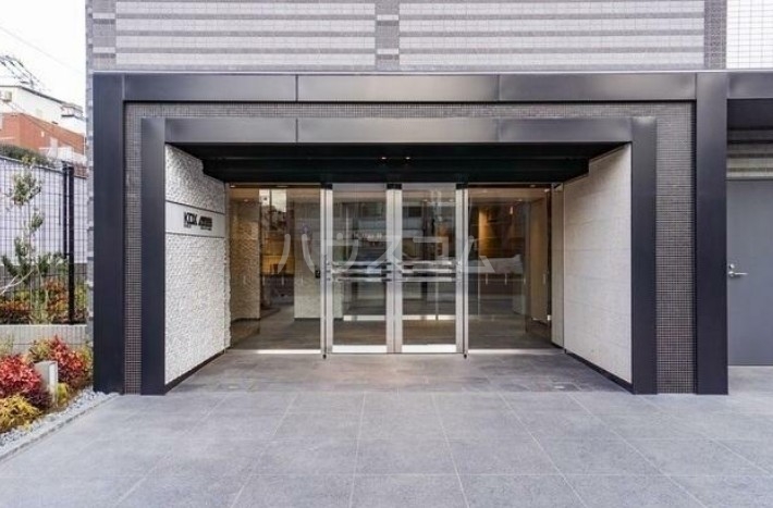 15/22 エントランス