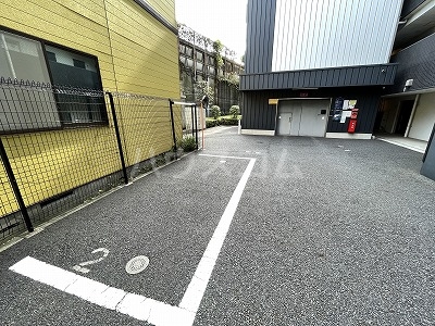 22/30 駐車場