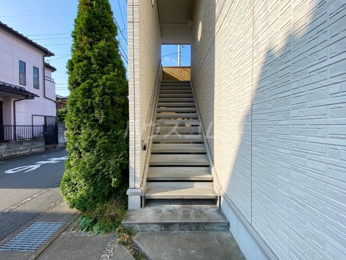 19/22 エントランス