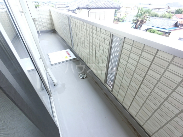 13/21 バルコニー