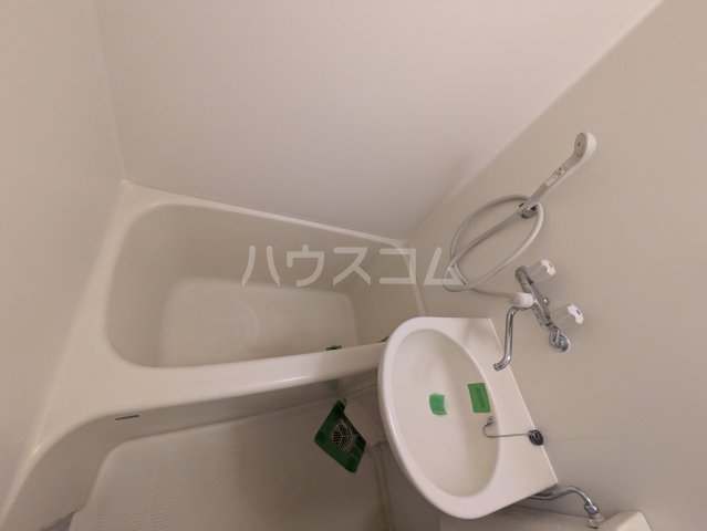 13/30 浴室