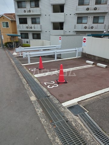 24/28 駐車場