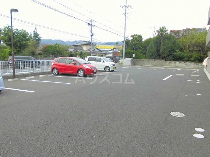 17/18 駐車場