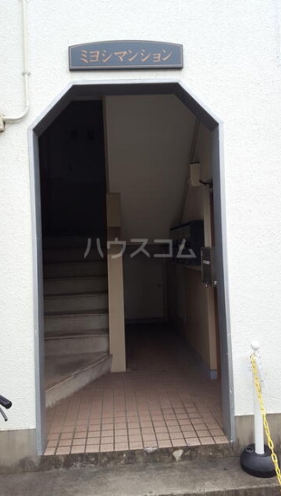 14/14 エントランス