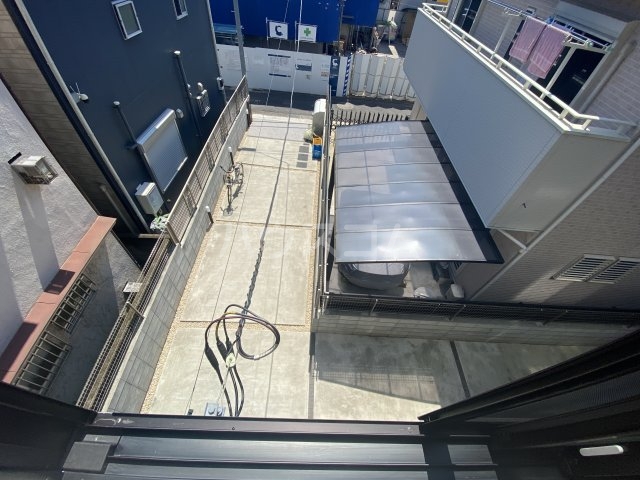 17/30 バルコニー