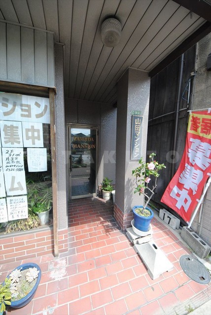 13/21 エントランス