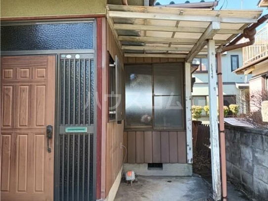 16/18 エントランス