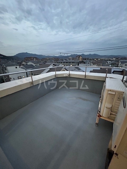 16/27 バルコニー