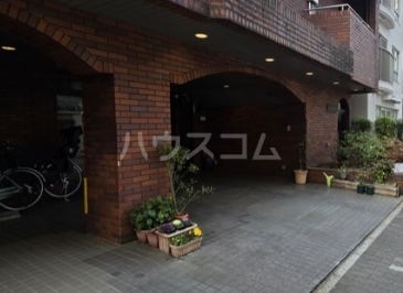 14/21 エントランス