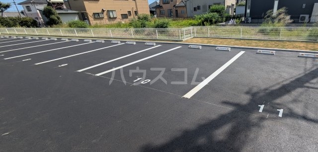 22/23 駐車場