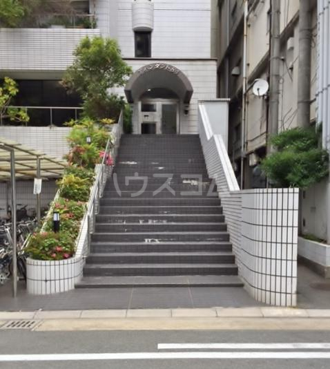 14/21 エントランス