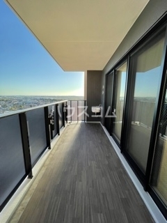 18/28 バルコニー