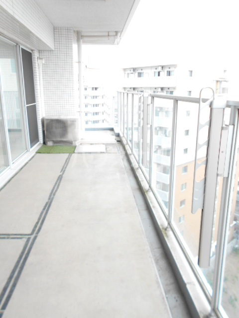 21/30 バルコニー