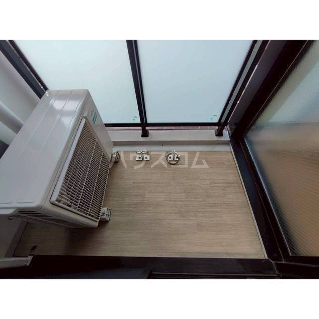 19/30 バルコニー