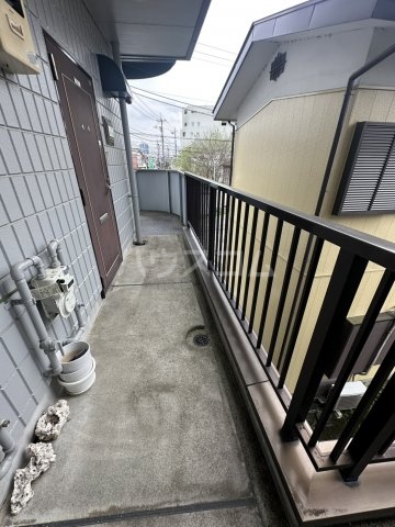 20/27 バルコニー