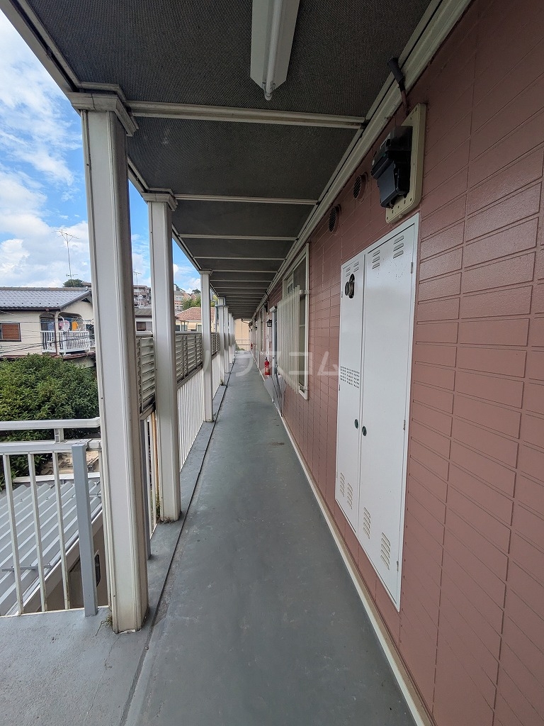 26/30 エントランス